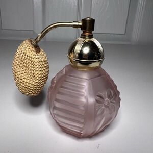 Vtg Pink Frosted Glass Perfume Atomizer Bottle Gold Toned Metal Woven Mesh Bulb